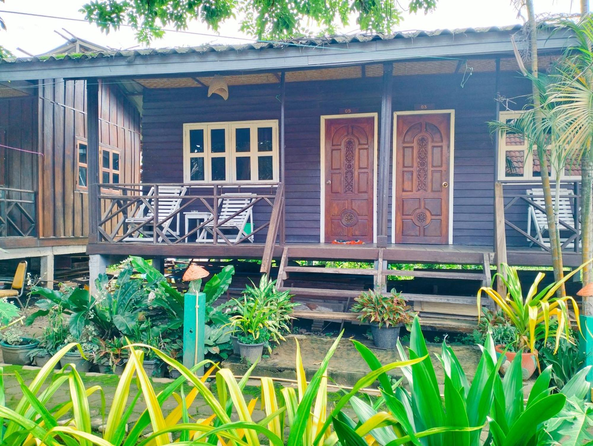 Pan Guest House Donkhone Ban Donsom المظهر الخارجي الصورة